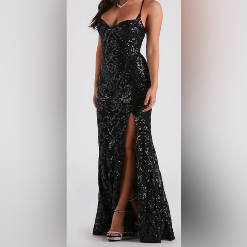 Windsor Lori Formal Sequin Lace-Up Long Dress